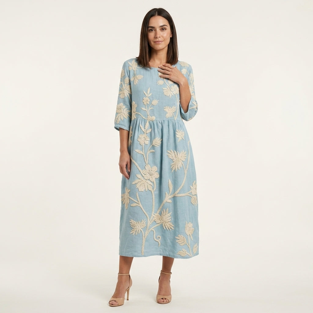 Vestido Midi Bordado Elegante