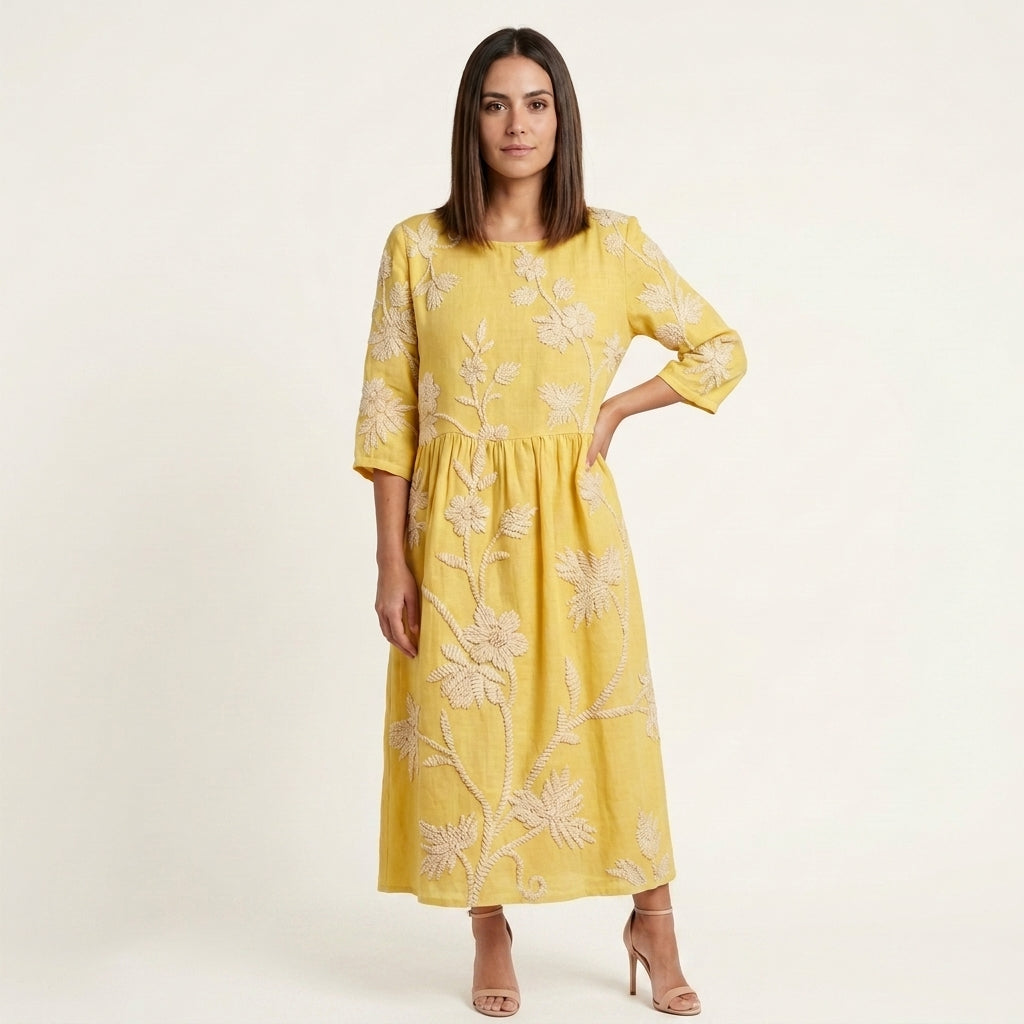 Vestido Midi Bordado Elegante